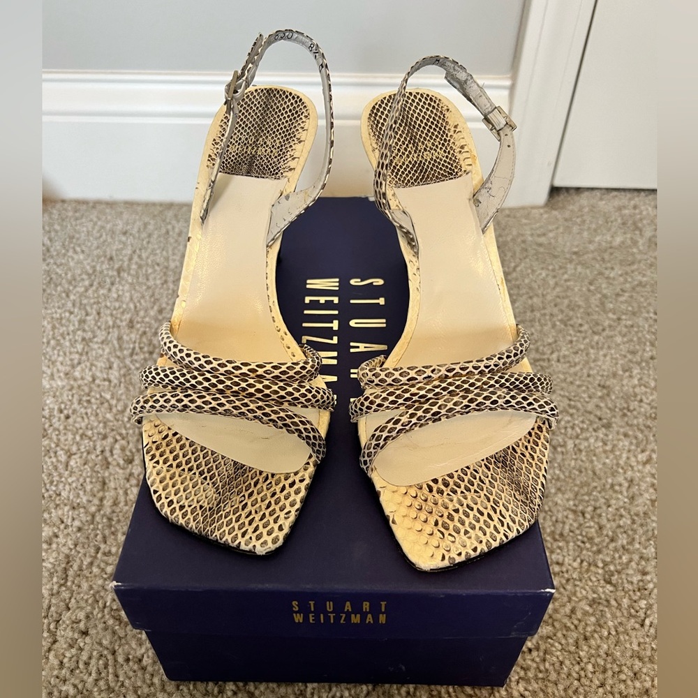 Stuart Weitzman Vintage snakeskin sandals size 8.5